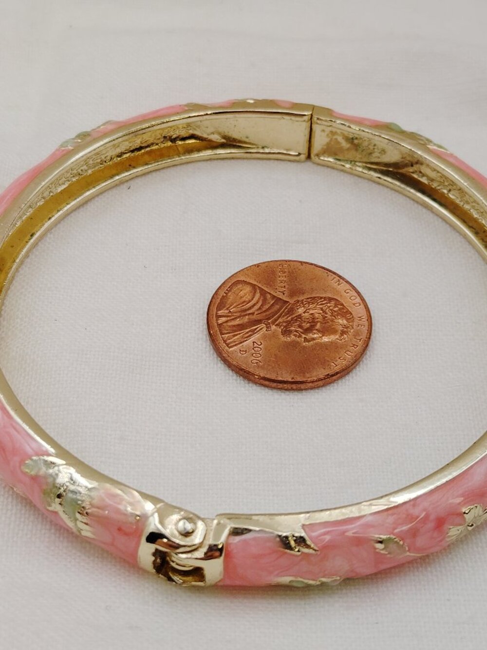 Vintage Jin Long Xing Pink Enamel Hinged Clamper Bracelet